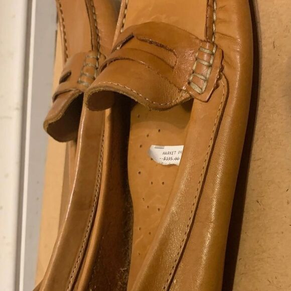 Saks fifth ave women’s penny moccasin size 7
Color Tan - Picture 3 of 10
